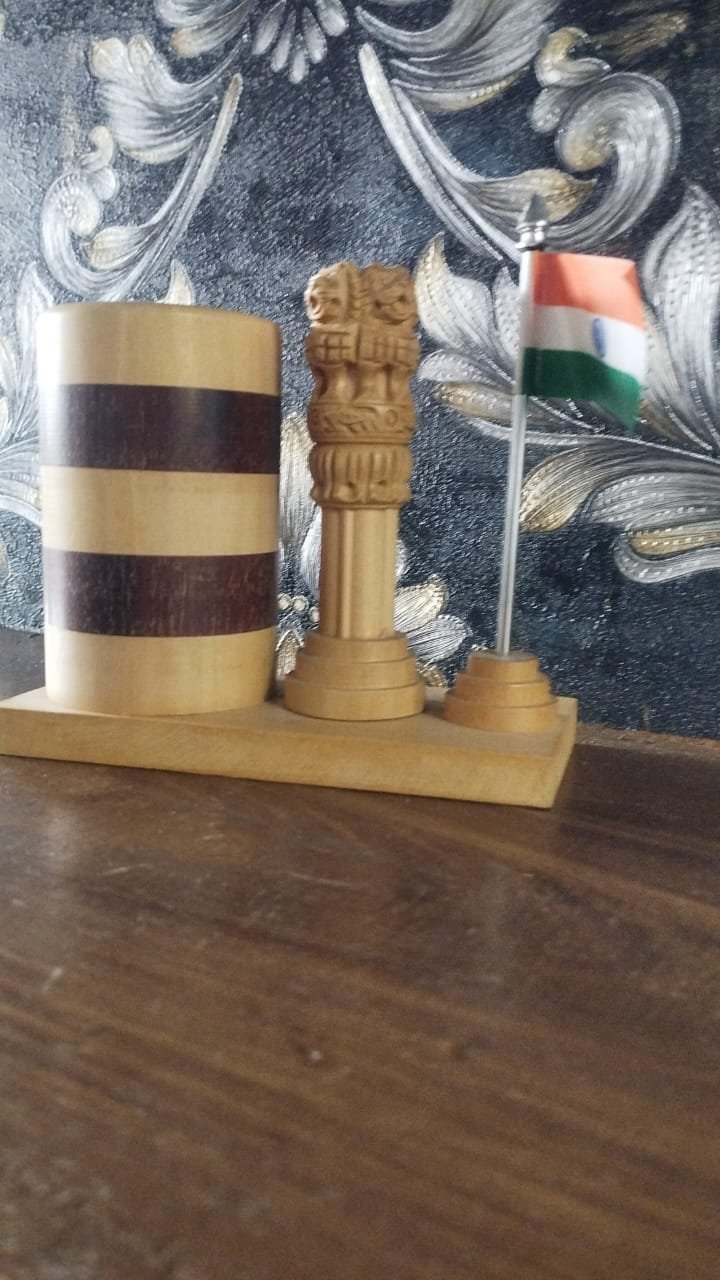 Ashoka Pillar Tabletop Pen Holder crafted in white wood with India Flag thumbnail 2